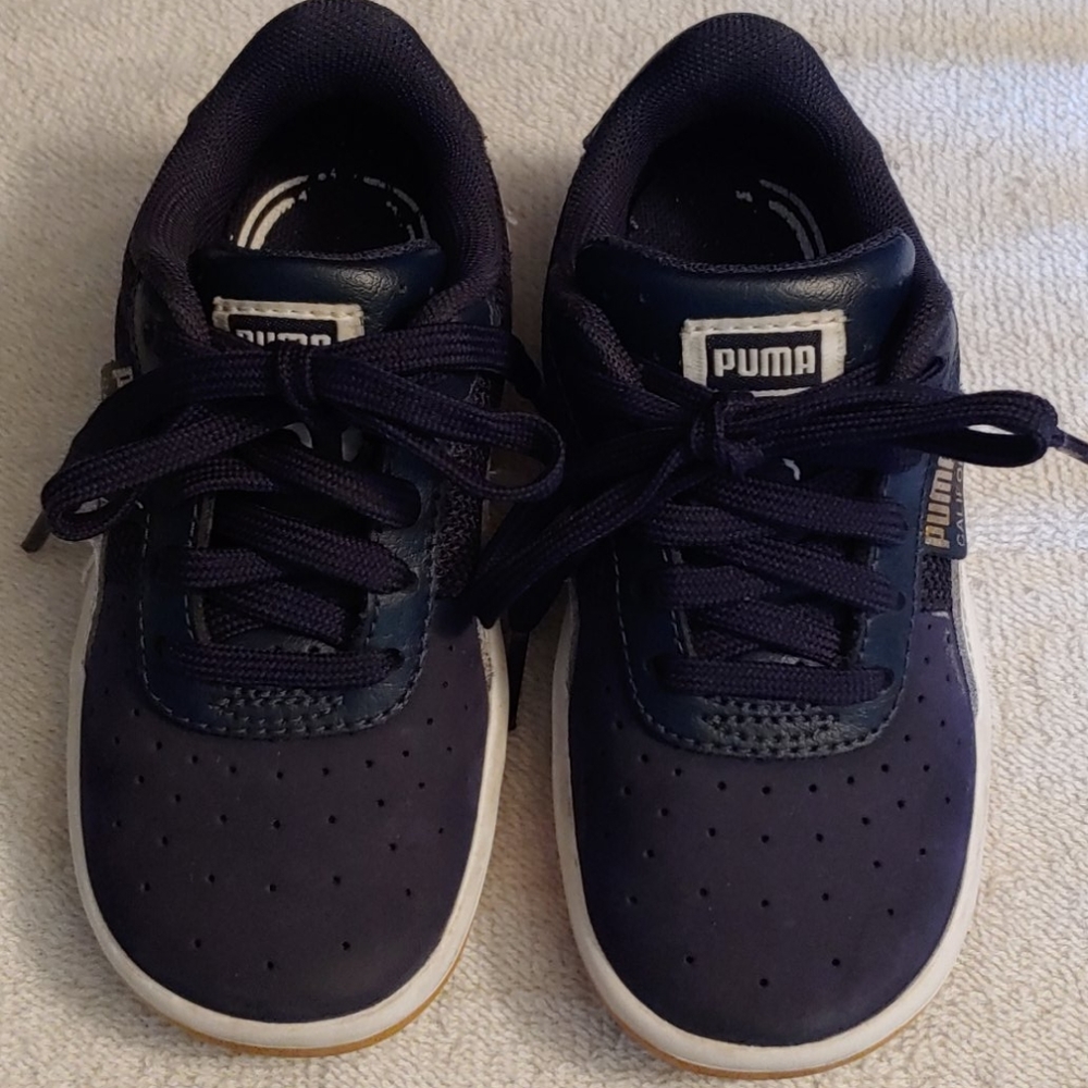 Puma Sneakers